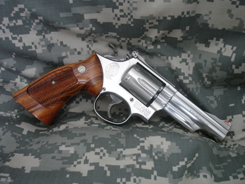 S & W Model 66