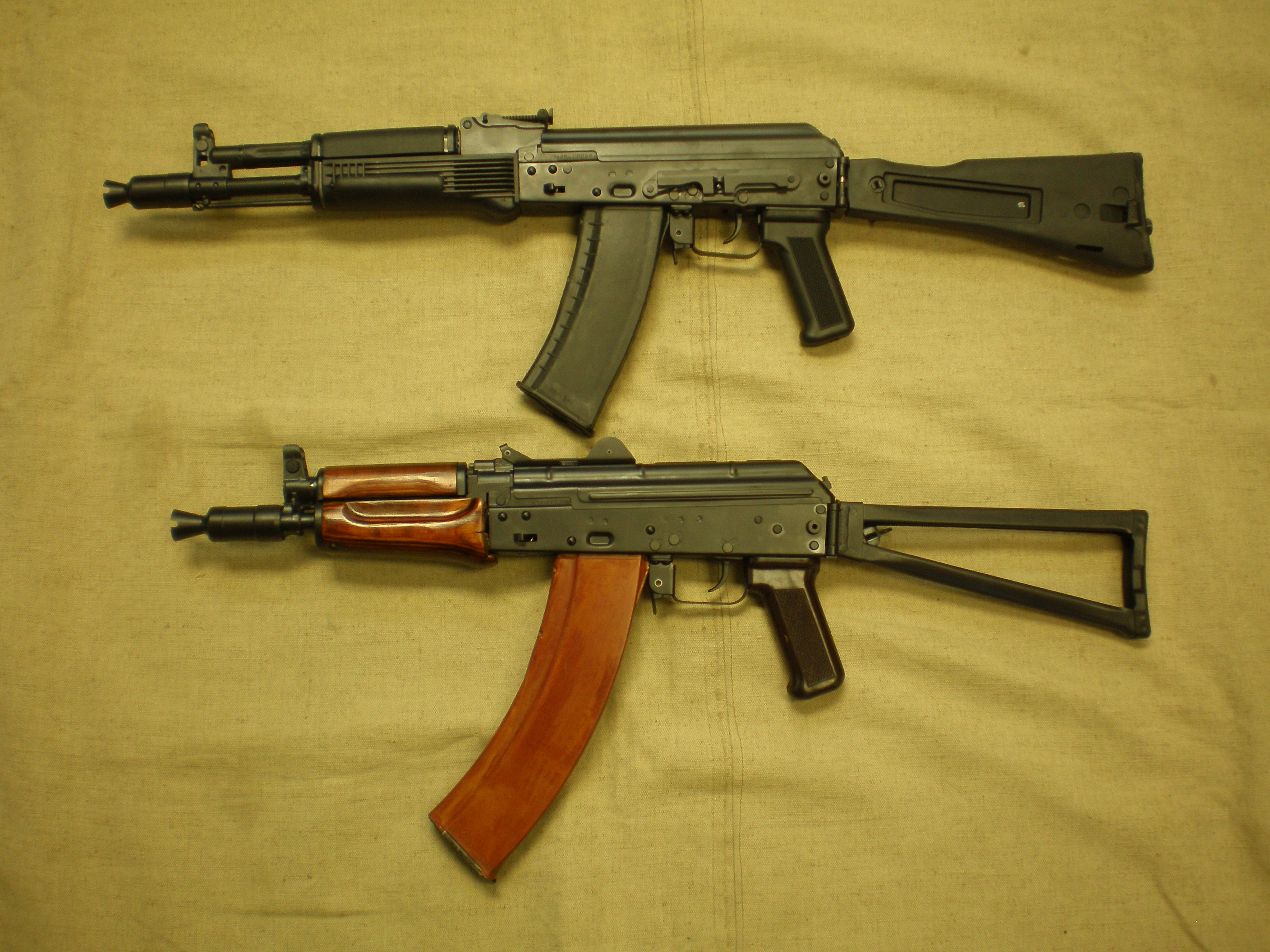 AKS-74U or AK 105